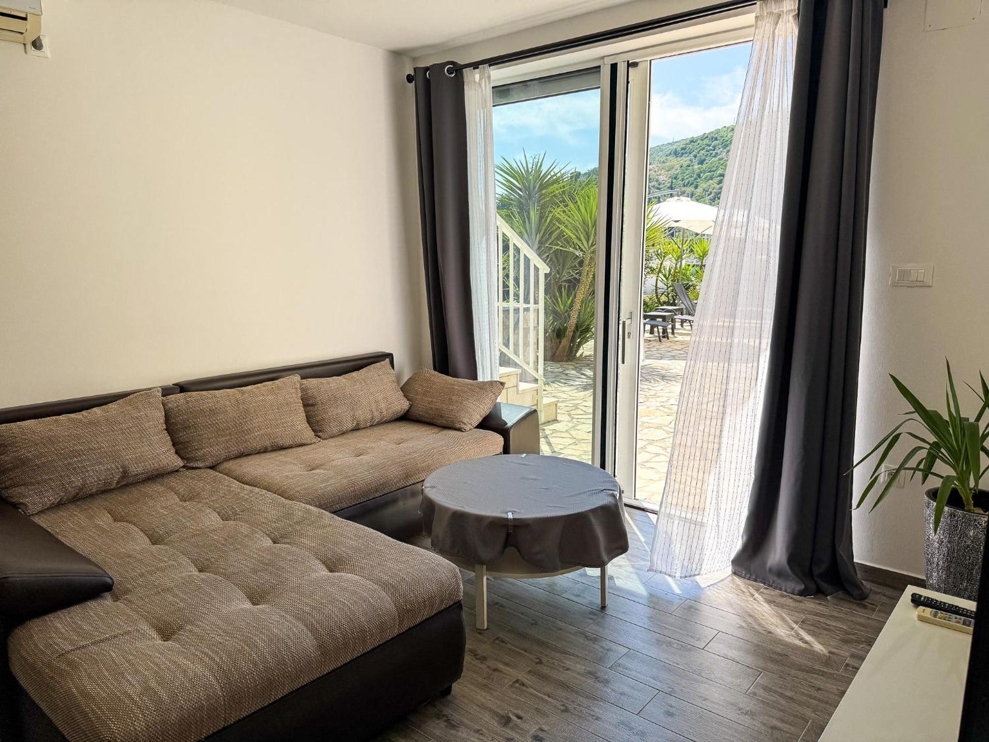 Apartments Pralas Mokošica Exterior foto