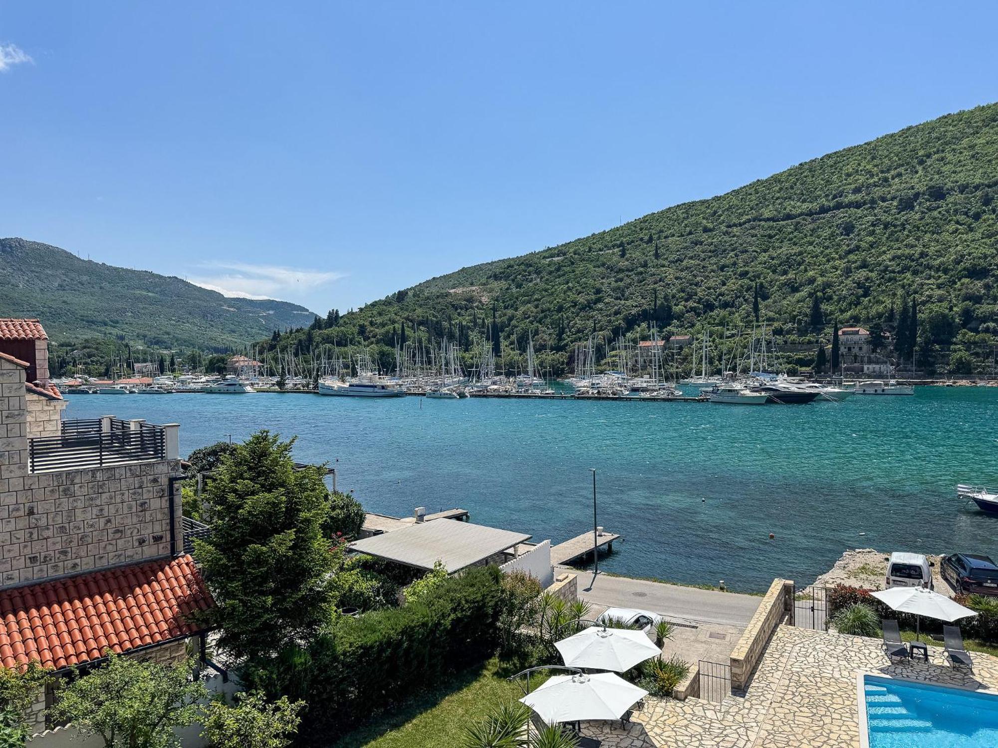 Apartments Pralas Mokošica Exterior foto